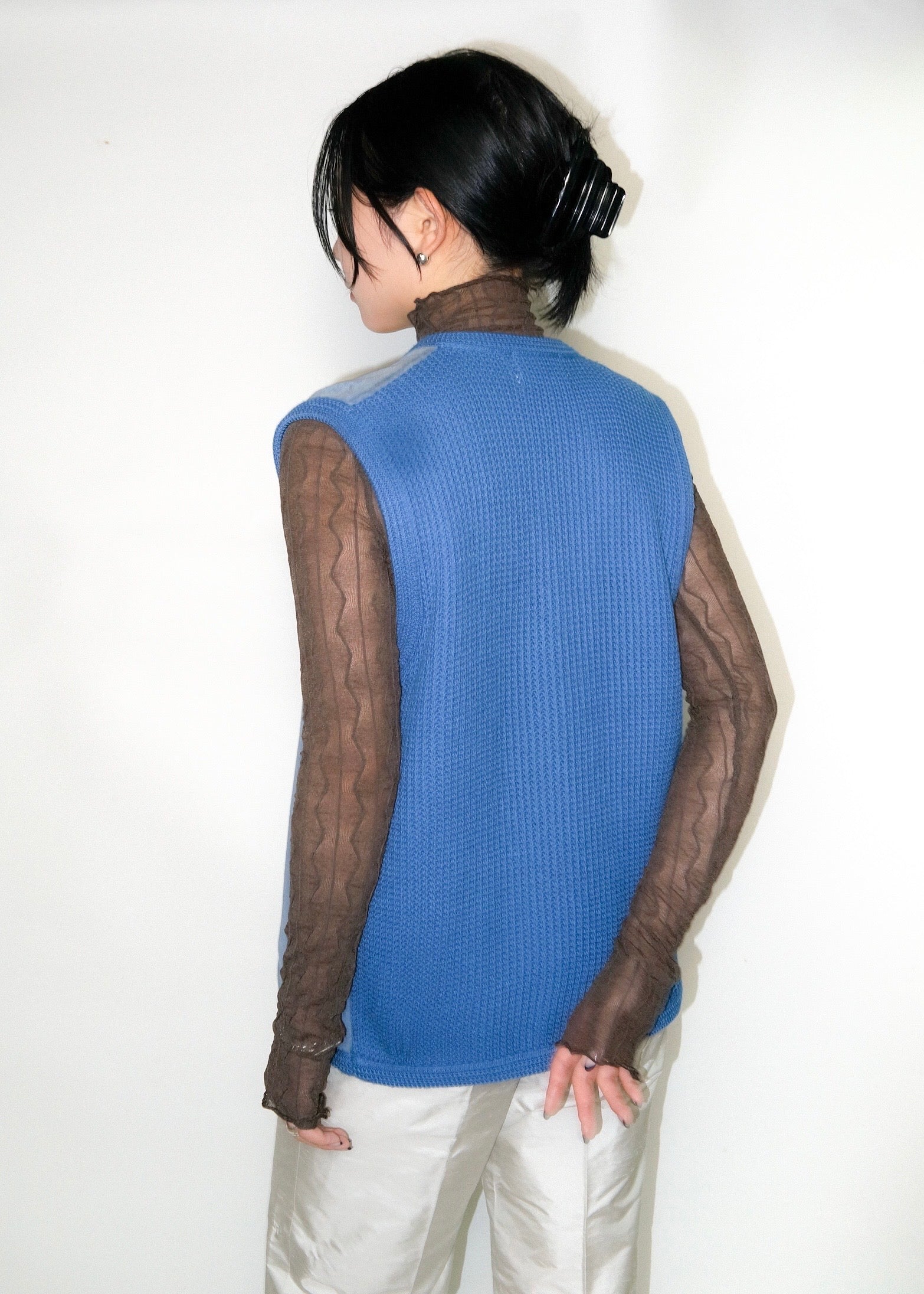 BLUE VEST