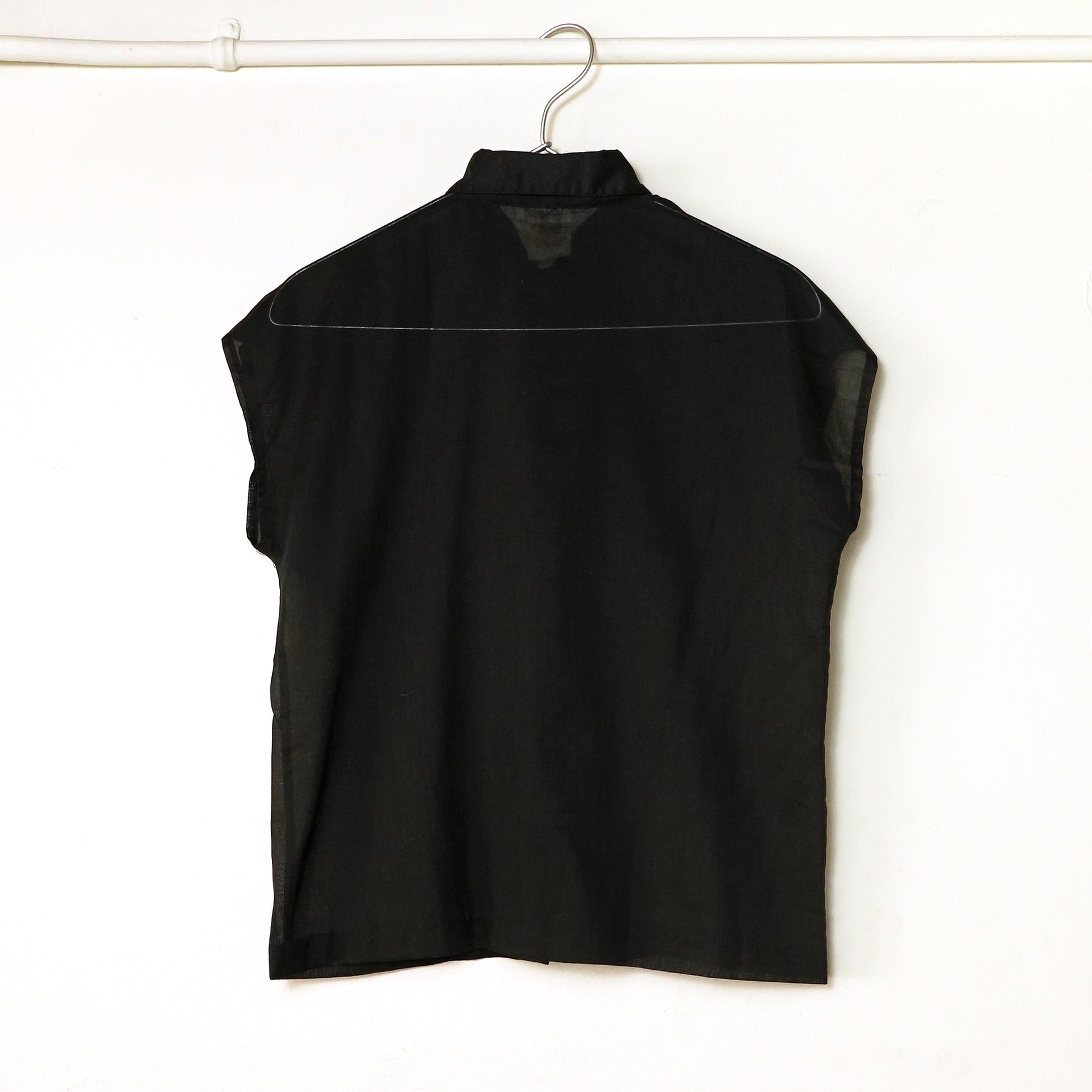 BLACK FRILL SHIRT