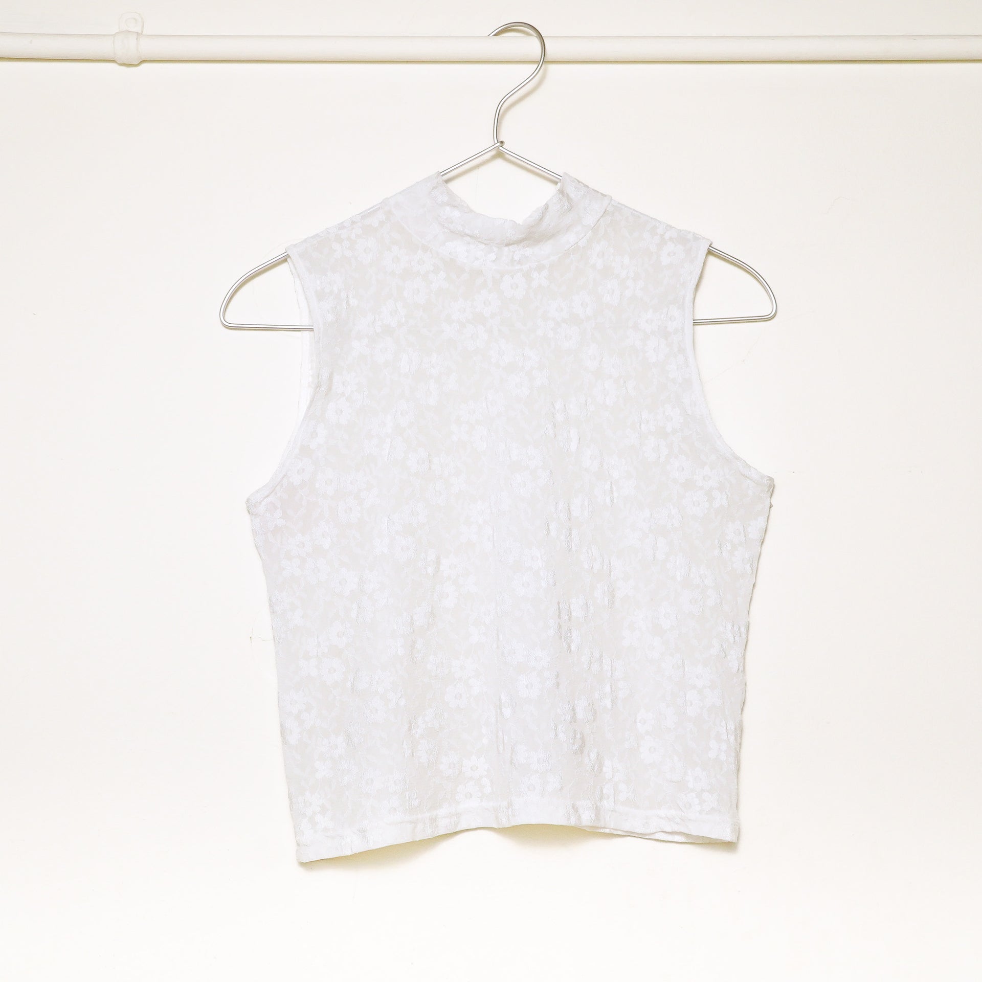 FLOWER LACE TOP