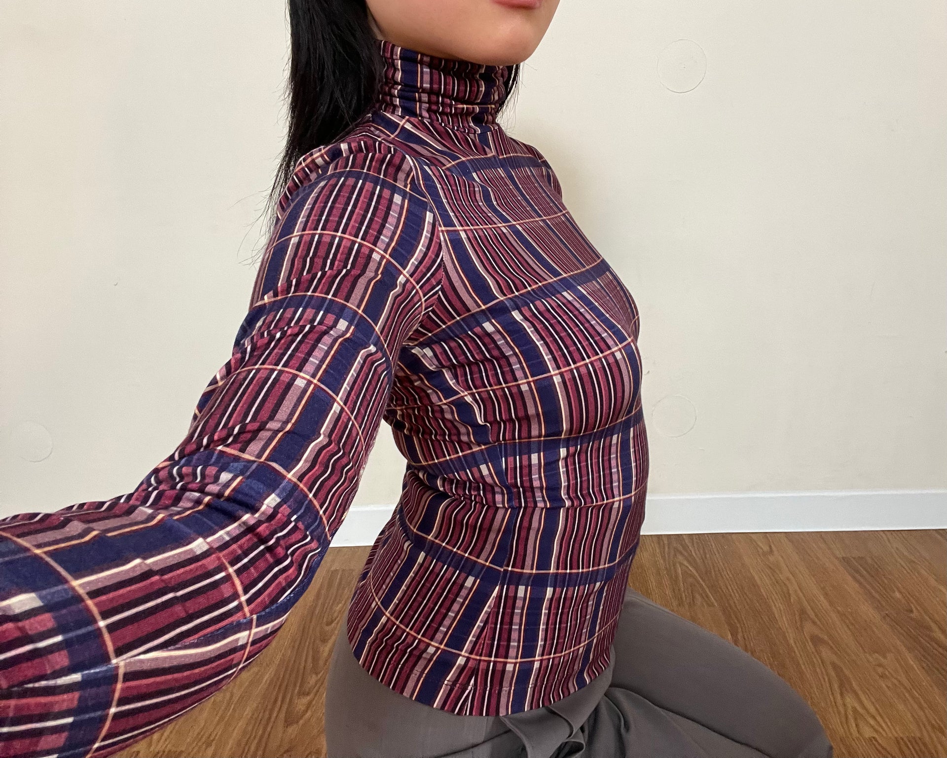 PLAID TURTLENECK