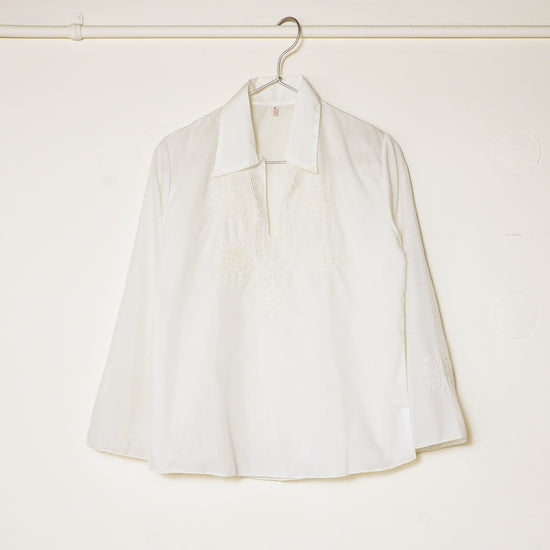 EMBROIDERY WHITE SHIRT