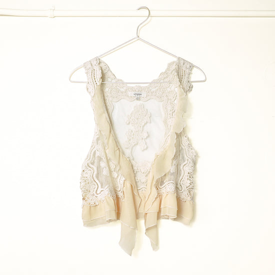 UMGEE LACE VEST