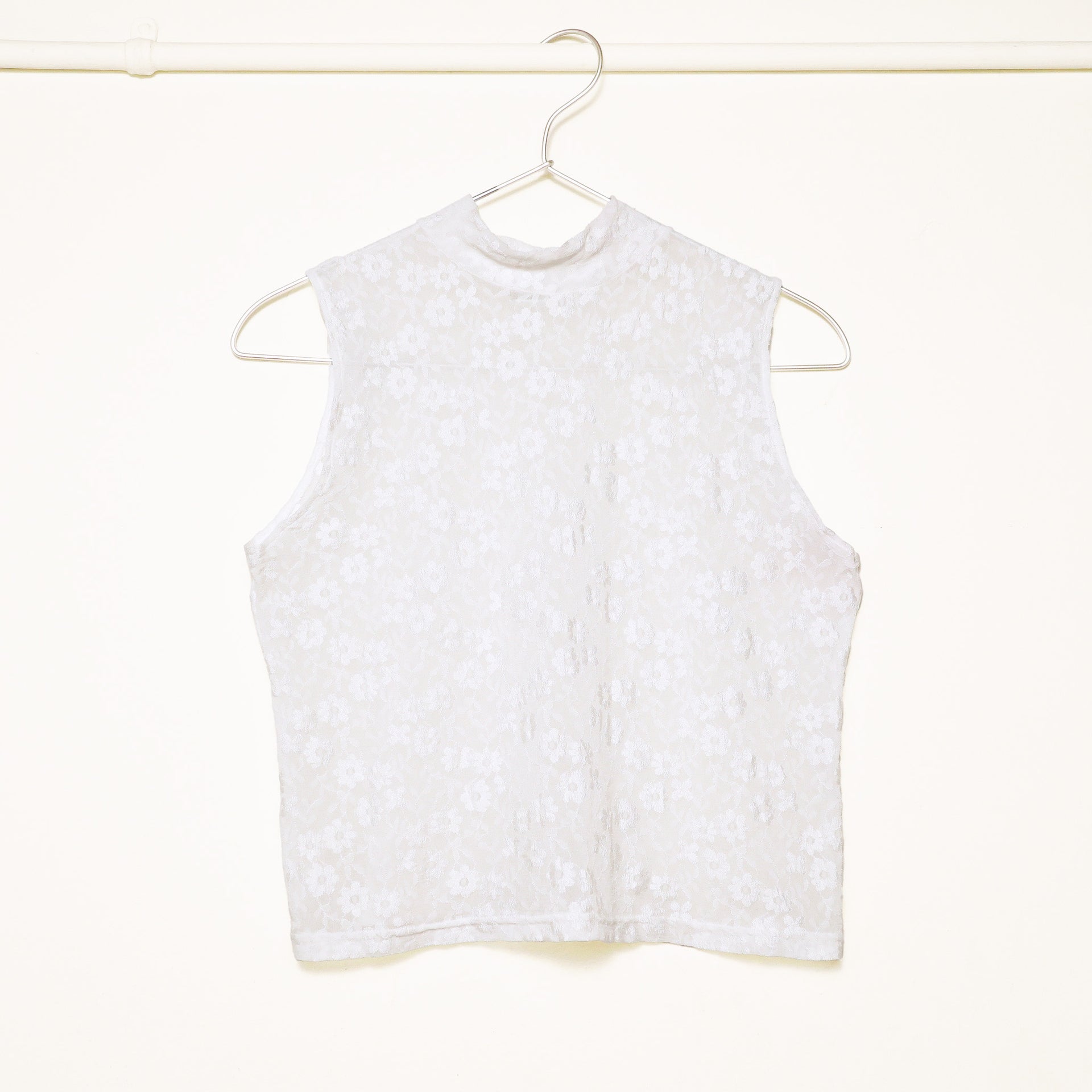 FLOWER LACE TOP