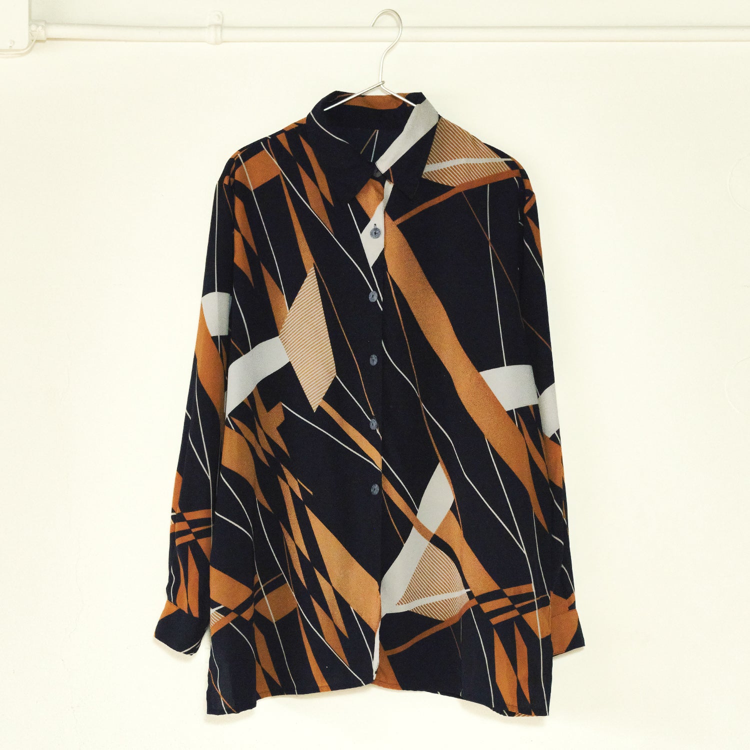 BOLD PRINT SHIRT